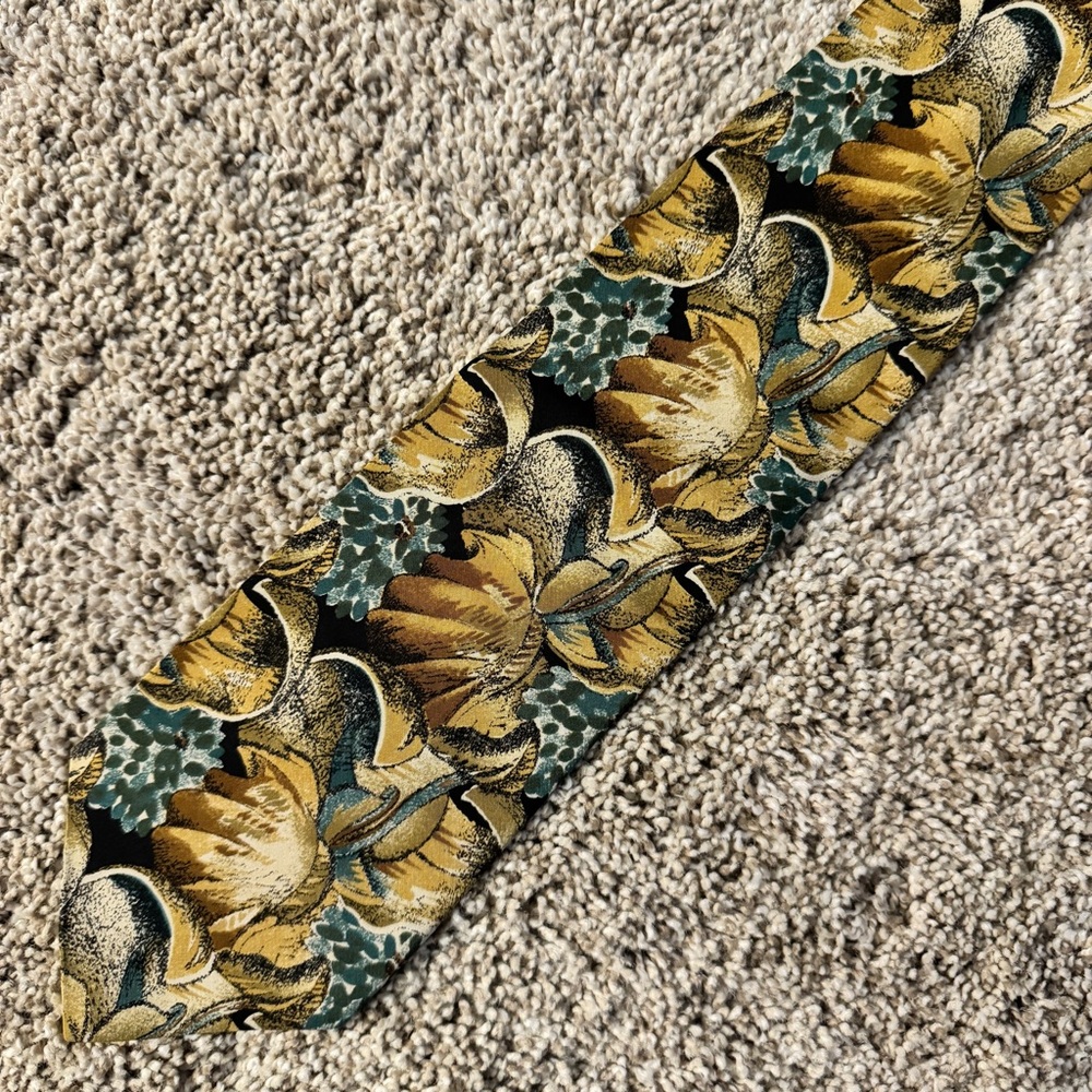 EUC Made in Italy 100% Silk Tie Necktie - Blue and Tan Tones